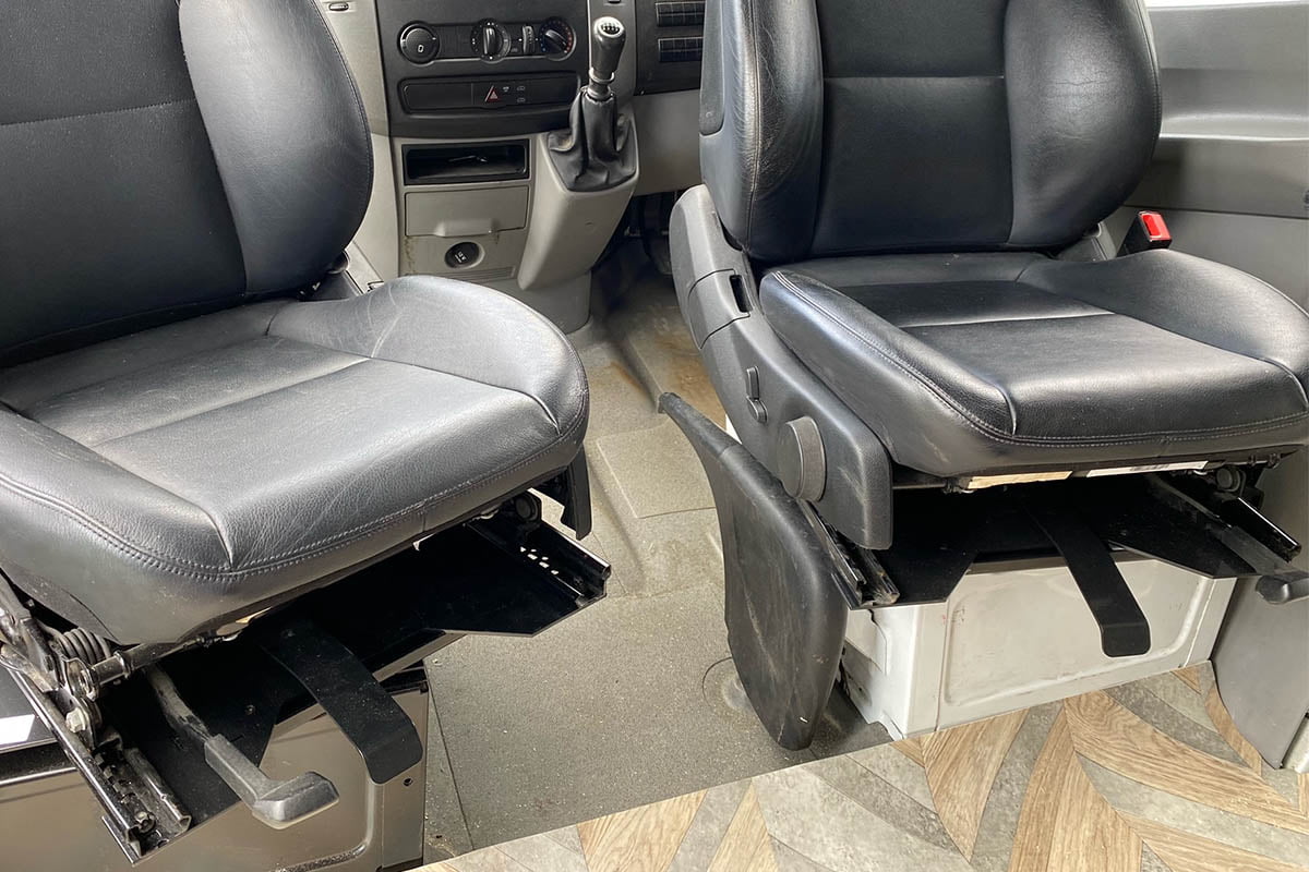 Sprinter/Crafter Sportscraft Swivel Seatbase 2007 – 2018 - Image 2